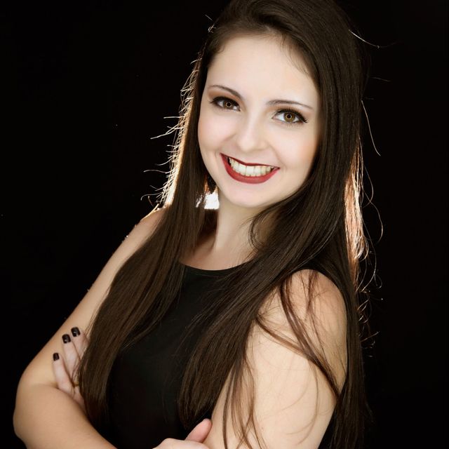 Giovanna Carvalhaes Figueira de Oliveira, Psicólogo Valença