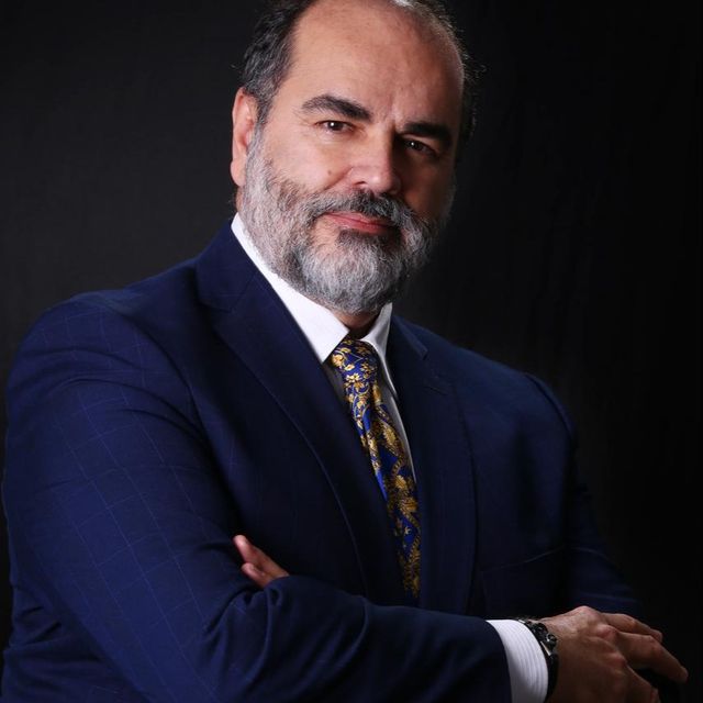 Mucio Joao Porto, Cirurgião plástico Lago Sul