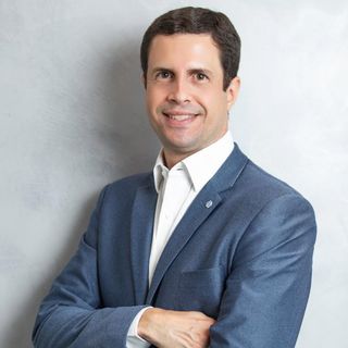 André  Vajgel, Cirurgião buco-maxilo-facial Recife
