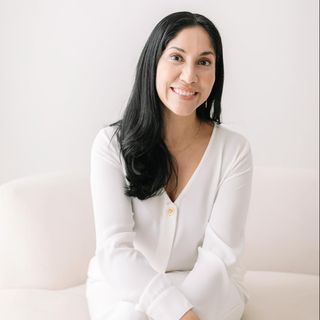 Natalia Montecinos, Cirurgião plástico São José dos Campos