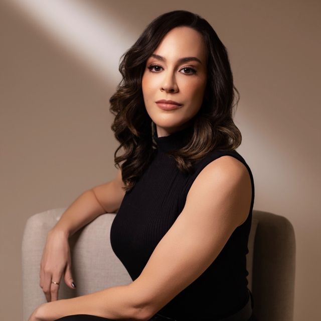 Rafaela R. Marques, Cirurgião plástico Ribeirão Preto