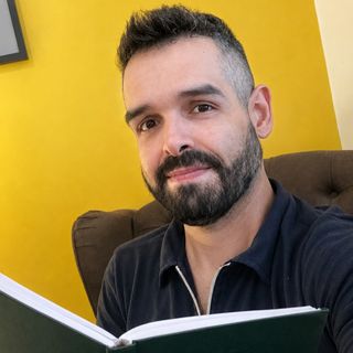 Leandro Oliveira, Psicólogo Santos