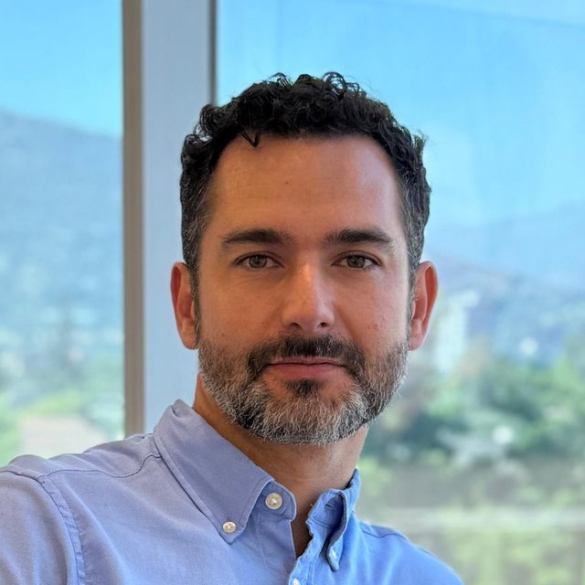 Ignacio Araya Cabello, Cirujano maxilofacial Vitacura