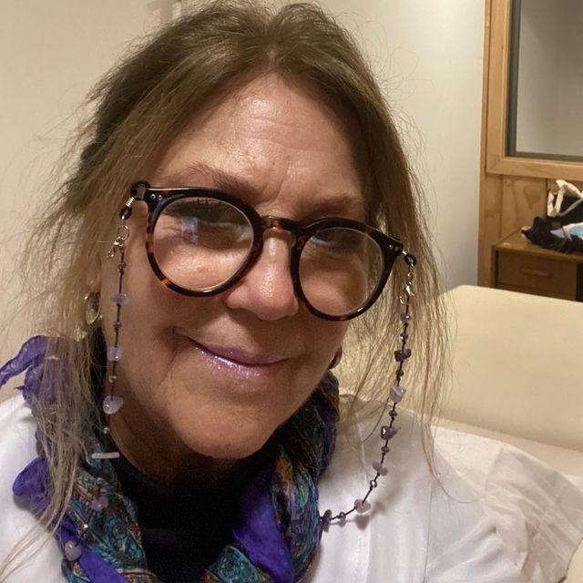 Gabriela Camus Ebensperger, Terapeuta complementario Los Ángeles