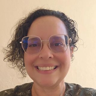 Ampliar imagem: Cris Souza, Terapeuta complementar Santos