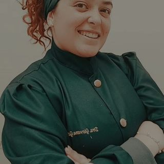 Giovana Garutti, Dentista Curitiba