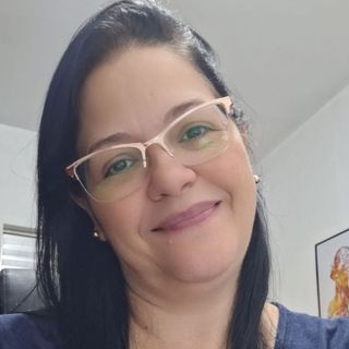 Dra. Elisangela Gregori