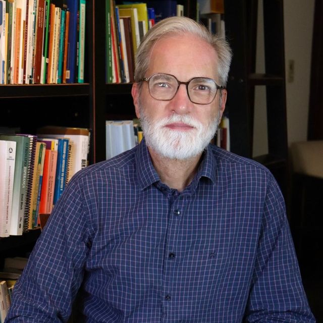 Gabriel Perissé, Psicanalista São Paulo