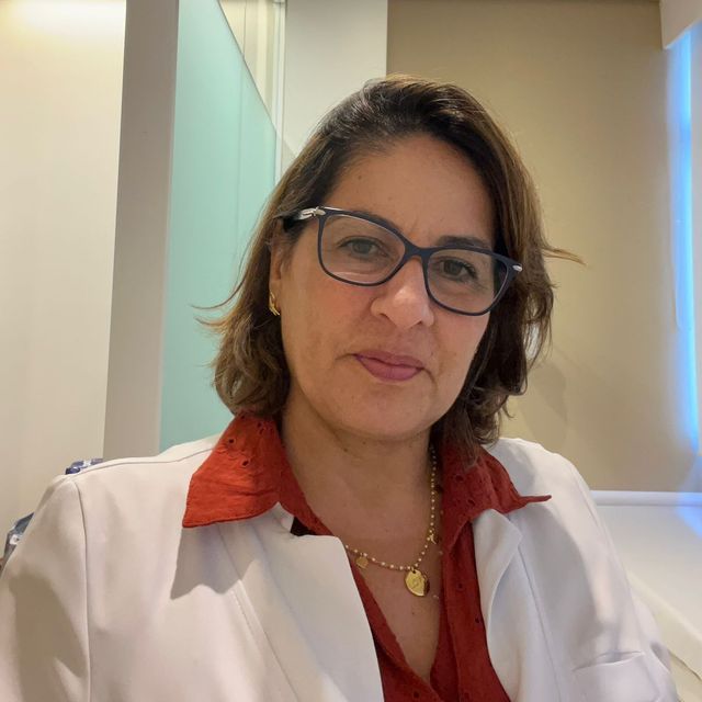 Silvia Fernanda Teixeira Dos Santos, Nutricionista Cotia