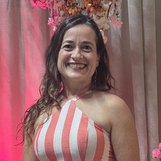 Ana  Cláudia  Gonçalves , Pediatra Aracaju