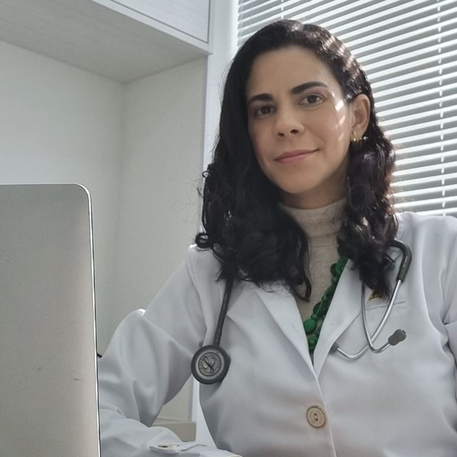 Fernanda Sardinha, Cardiologista Niterói