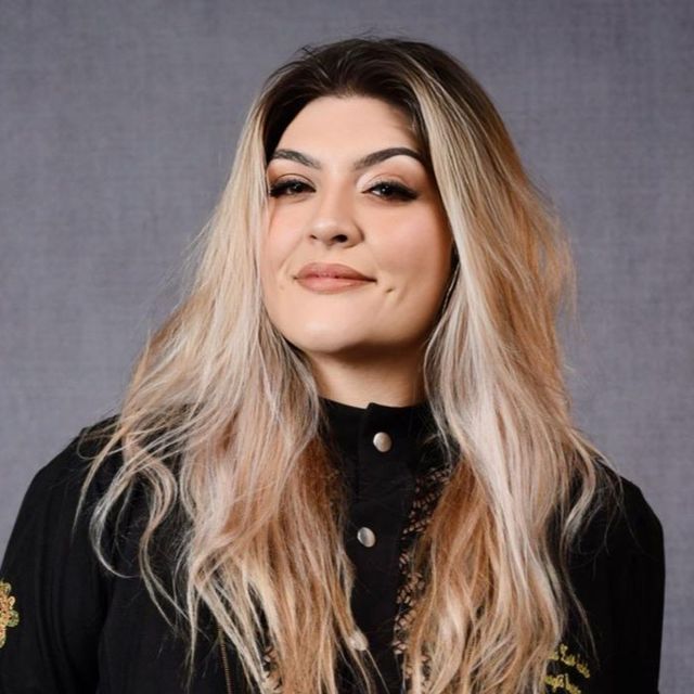 Milena Zwir Machado, Dentista Curitiba