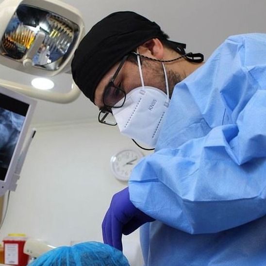 Maximiliano Bravo Valenzuela, Cirujano maxilofacial Providencia