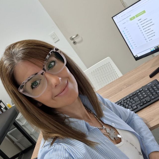 Geraldina Sassone, Hepatólogo Lomas de Zamora