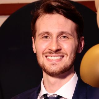 Ampliar imagem: Francis Lorenzini, Dentista Porto Alegre