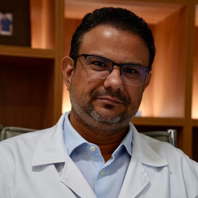 Leandro Costa de Araújo, Oftalmologista Goiânia