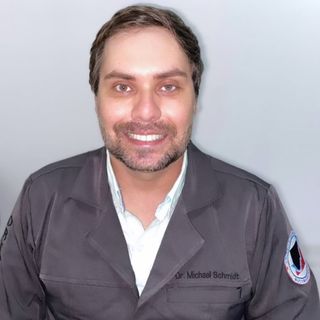 Michael Schmidt, Cirurgião buco-maxilo-facial Tapurah