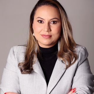 Dra. Jaqueline Mendonça Queiroz Lunz