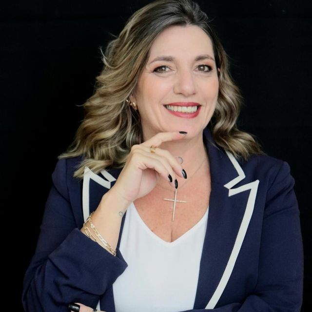 Alessandra Lourenço, Dentista São Paulo