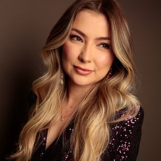 Fabiana Delatorre, Dermatologista São Paulo