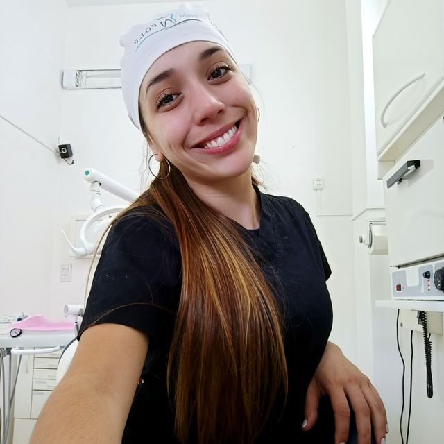 Brenda Ver, Odontólogo Brandsen