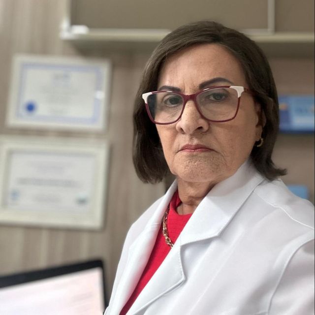 Maria Eunice Lobato Vieira, Pediatra Fortaleza