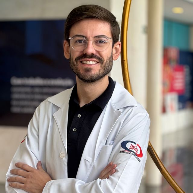 Leonardo Silveira Gomes, Generalista Atibaia