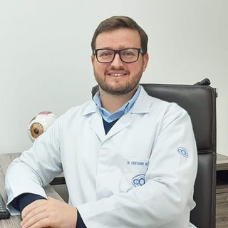 Ampliar imagem: Cristiano Marques Ferreira, Oftalmologista Guaíba