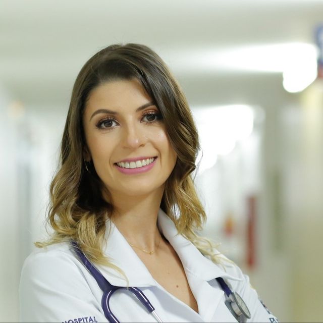 Bruna Graziela, Médico clínico geral Porto Alegre