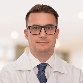 Ampliar imagem: Marcus Vinicius Crestani, Ortopedista - Traumatologista Porto Alegre