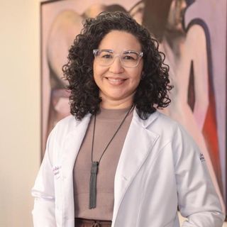 Dra. Isabella Figueirêdo