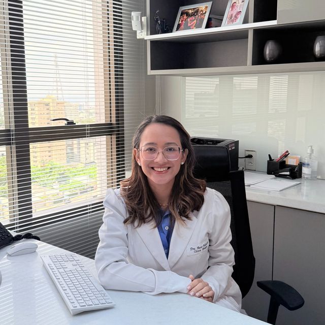 Anne Caroline Da Silva Menezes, Nefrologista São Paulo