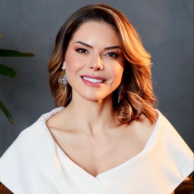 Ana Karina Barros de Figueiredo, Endocrinologista pediátrico São José dos Campos