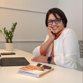 Ampliar imagem: Elisabete  Sena, Nutricionista Osasco