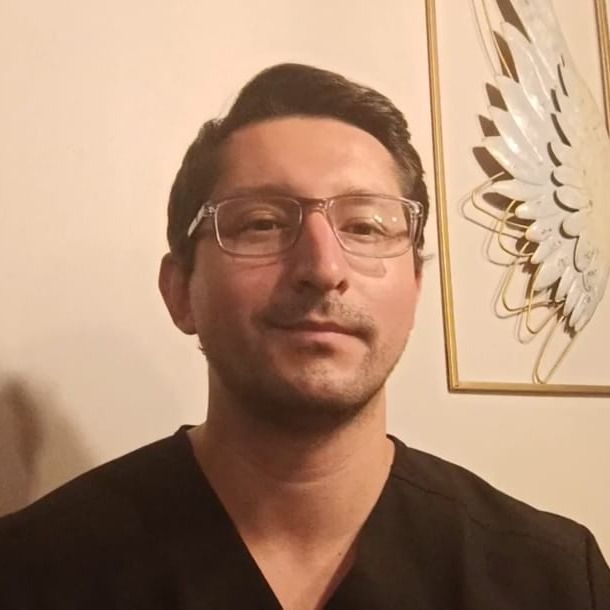 Franco Córdova Pinochet, Dentista Curicó