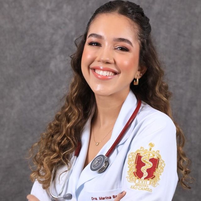 Marina Bastos Martins, Dermatologista Osasco