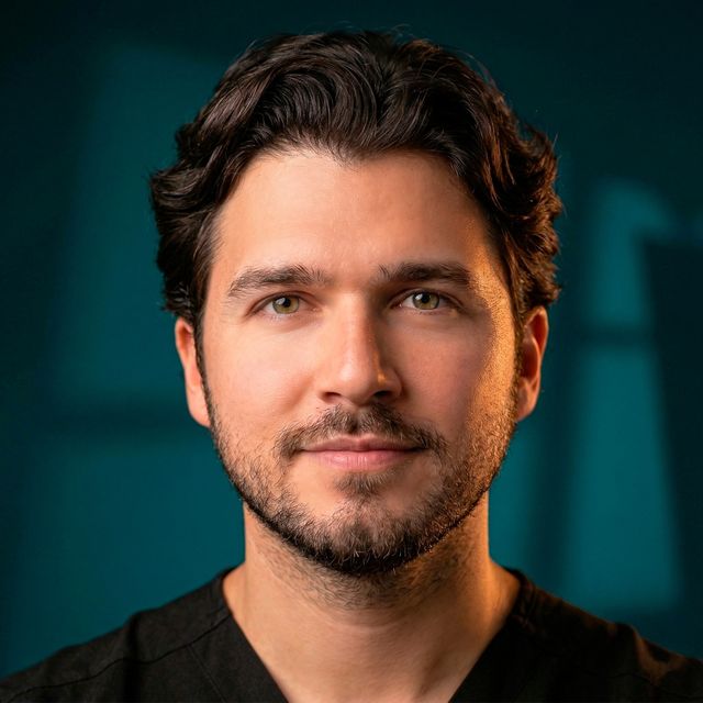 Juan Santiago Molina Velásquez, Cirujano general Pereira