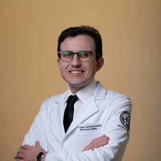 Kléver Forte de Oliveira, Neurocirurgião São Paulo