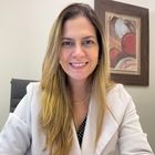 Dra. Estephania Teixeira Demicheli