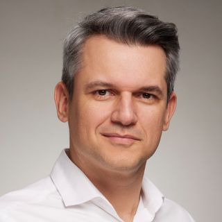 Marco Vinicius  Fernandes , Ginecologista Brasília