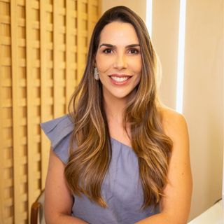 Nicole Wienen Guimaraes, Dermatologista Nova Iguaçu