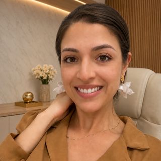 Gabriela Lorencini, Cirurgião geral Santos