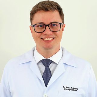 Ampliar imagem: Bruno  Ribeiro Batista, Oncologista Curitiba