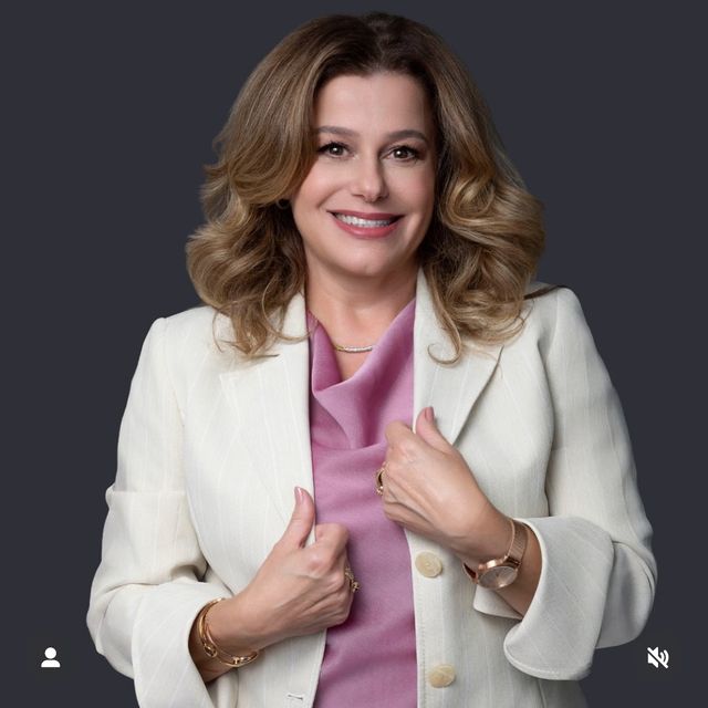 Márcia dos Santos Saraiva, Dentista São Paulo