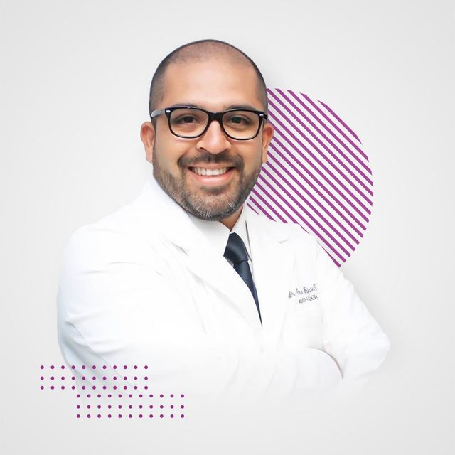 Omar Pajares Tequen, Especialista en Medicina Física y Rehabilitación Jesús María