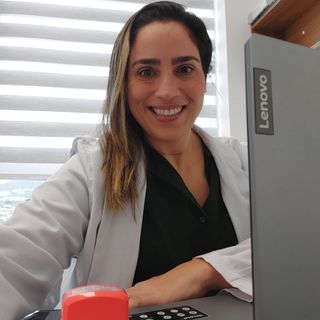 Dra. Amanda de Mattos Sabato