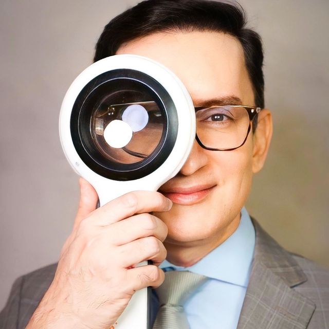 Victor Miguel Coutinho Fernandes, Dermatologista João Pessoa