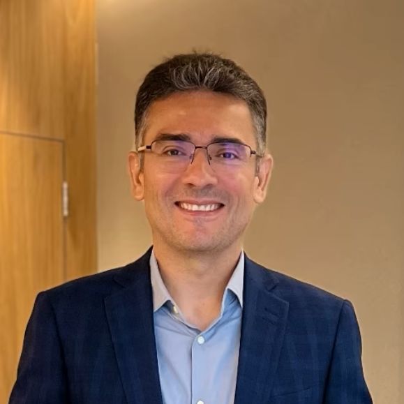 Rodrigo Medeiros Costa, Cirurgião vascular Teresina