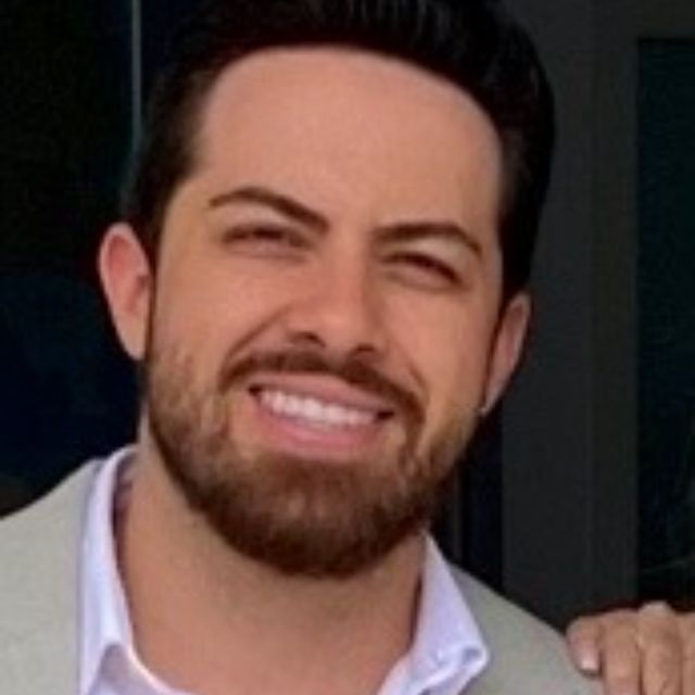 Alex S  Rocha, Fisioterapeuta Curitiba