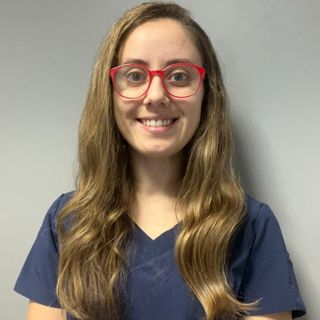 Acercar imagen: Isidora Besomi Ormazábal, Médico general Curicó